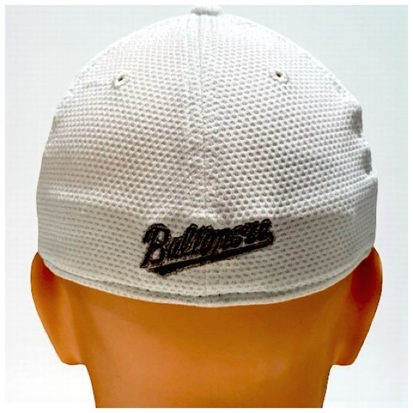 New Era 39Thirty Men’s Baltimore Orioles Hat. White, Silver. Small/Medium - Picture 6 of 7